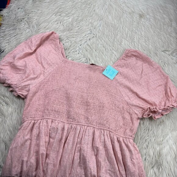 NWT Hayden Textured  Puff Sleeve Midi Dress - Picture 7 of 11